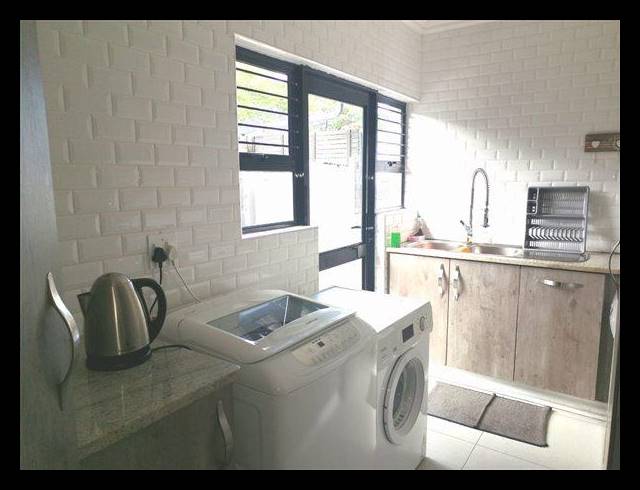 5 BEDROOM HOUSE FOR SALE IN MEER EN SEE